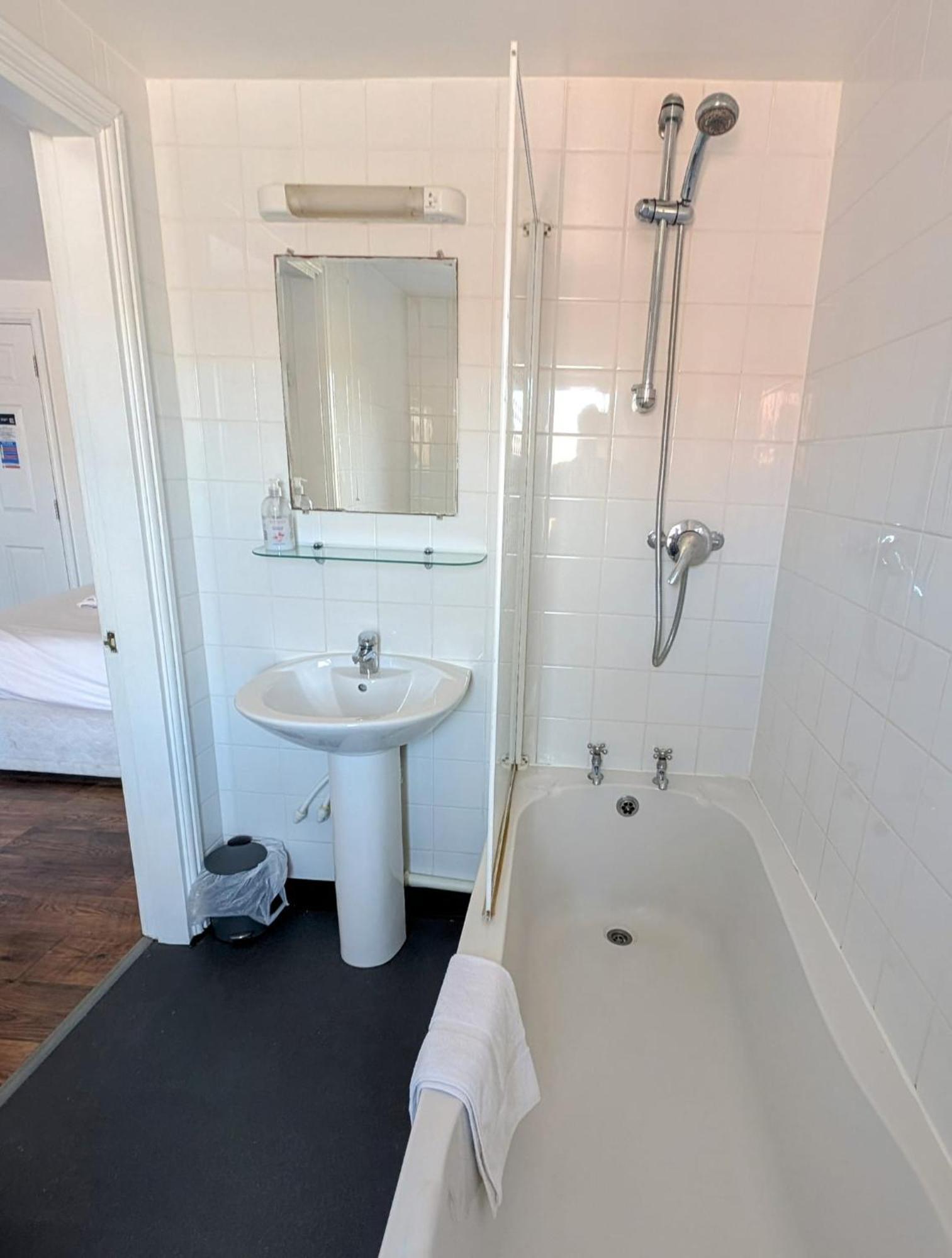 Oyo Aparthotel Hathern מראה חיצוני תמונה